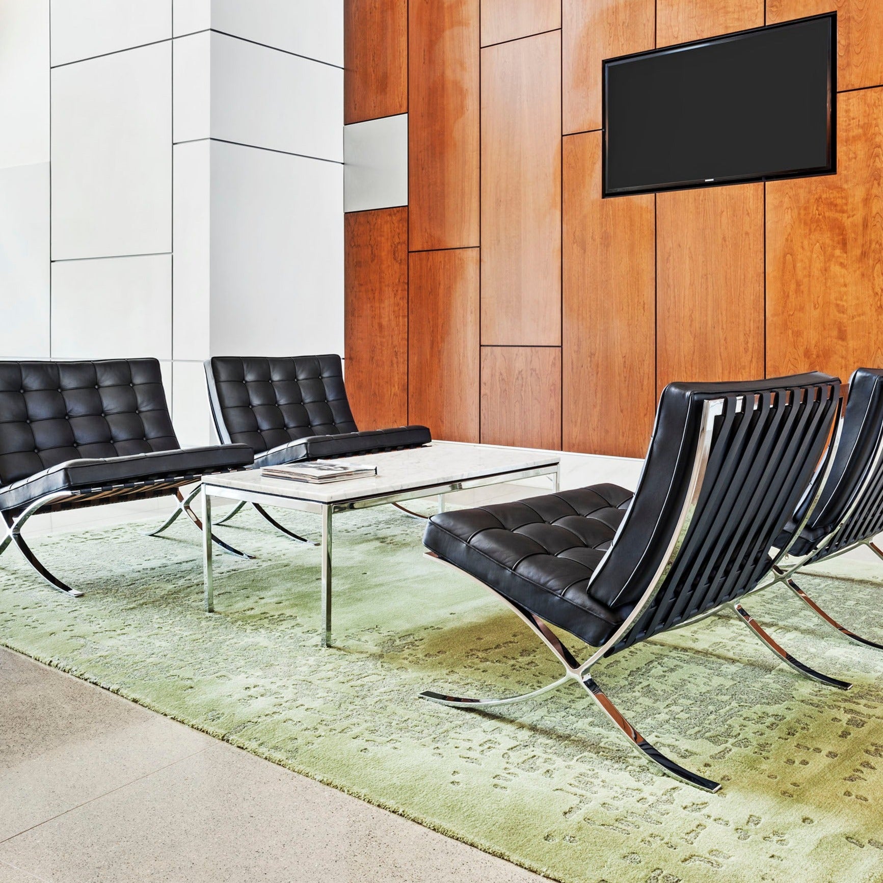 ミース ファン デル ローエ コレクション・バルセロナチェア – Knoll